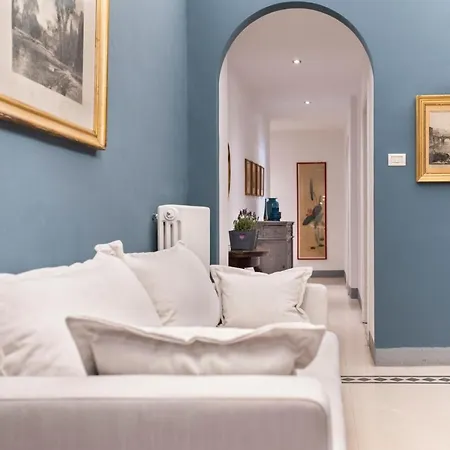 Dimora D'azeglio With Private Patio Apartment