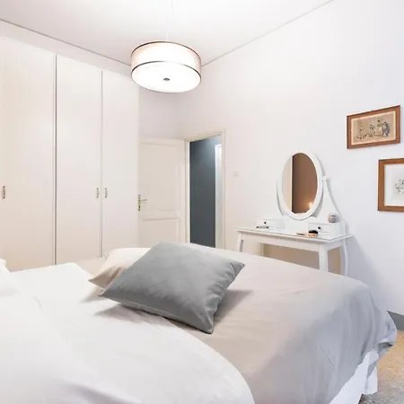 Dimora D'azeglio With Private Patio Apartment