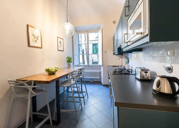 Lejlighed Dimora D'azeglio With Private Patio Firenze