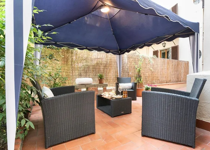 Lejlighed Dimora D'azeglio With Private Patio Firenze